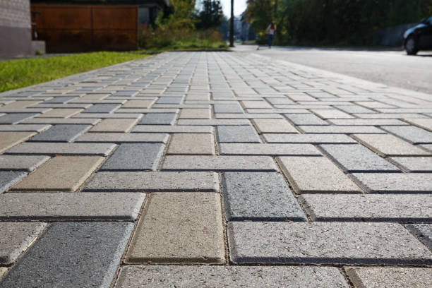Best Driveway Pavers Installation  in Northwoods, MO
